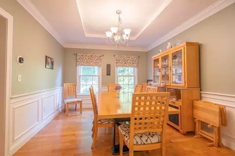 Dining - 160 River Rd W, Berlin, MA 01503 photo 2 of 2