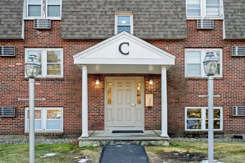 870 Haverhill St #2C, Rowley, MA 01969