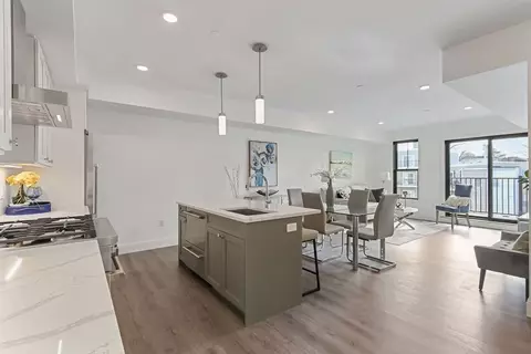 765 E Third #302, Boston, MA 02127