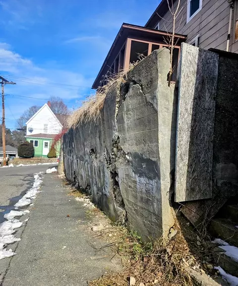 Exterior - 17 Sherwin St, Ware, MA 01082 photo 7 of 8
