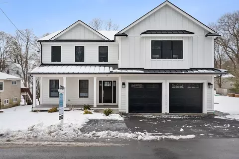 16 Hayes Ln, Lexington, MA 02420
