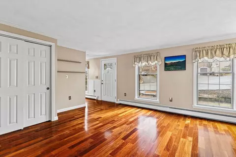 Living - 17 Dibble Rd, Lynn, MA 01904 photo 3 of 6