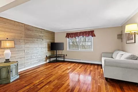 Living - 17 Dibble Rd, Lynn, MA 01904 photo 5 of 6