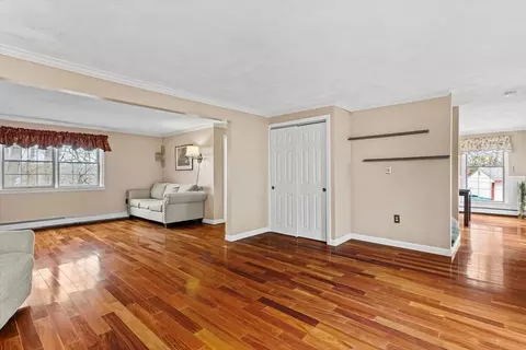 Living - 17 Dibble Rd, Lynn, MA 01904 photo 4 of 6