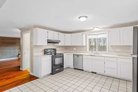 Kitchen - 17 Dibble Rd, Lynn, MA 01904 photo 2 of 2