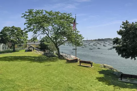 View/Area - 11 Gregory St, Marblehead, MA 01945 photo 3 of 4
