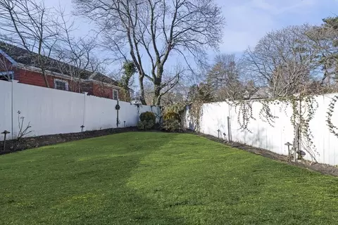 Exterior - 11 Gregory St, Marblehead, MA 01945 photo 4 of 12
