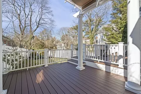 Exterior - 11 Gregory St, Marblehead, MA 01945 photo 6 of 12