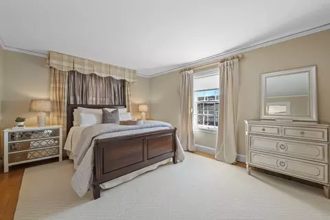 Bedroom - 11 Gregory St, Marblehead, MA 01945 photo 3 of 5