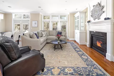 Living - 2 Backriver Rd #2, Hingham, MA 02043 photo 1 of 8