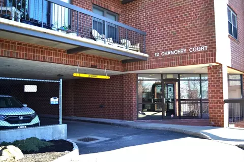 12 Chancery Ct #209, Lynn, MA 01902