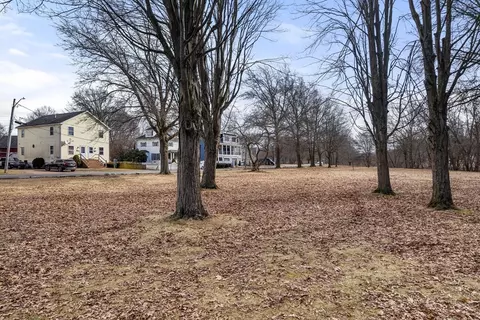 20 Arlington St, Medford, MA 02155