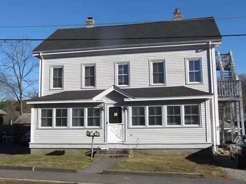 105 Elmwood St, Grafton, MA 01560