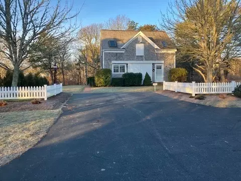 199 Crowell Rd #., Chatham, MA 02633