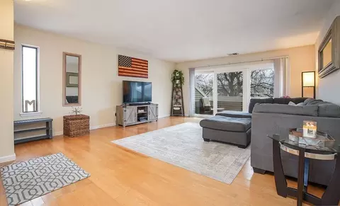 75 Nassau Dr #75, Springfield, MA 01129 photo 3