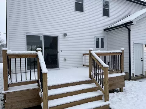 Exterior - 18 Crane St, Springfield, MA 01104 photo 5 of 8
