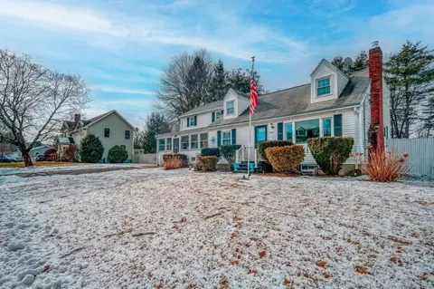 14 Harvard Rd, Groveland, MA 01834