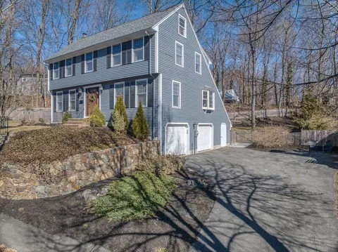 Exterior - 36 James St, Beverly, MA 01915 photo 5 of 12