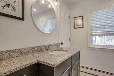 Bath - 36 James St, Beverly, MA 01915 photo 3 of 3