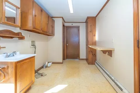 Kitchen - 2 Hedgeway St, Ayer, MA 01432 photo 3 of 3