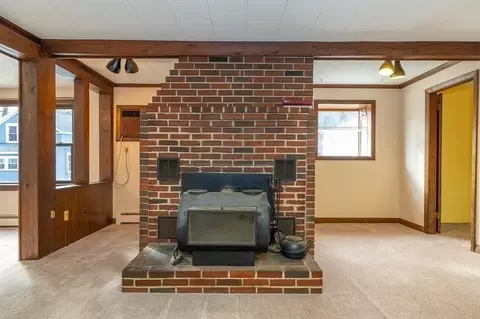 Living - 2 Hedgeway St, Ayer, MA 01432 photo 1 of 3