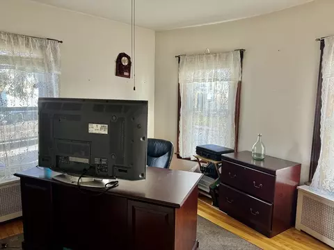Kitchen - 66 Fifth Ave, Worcester, MA 01607 photo 2 of 4