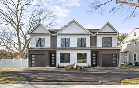 55 Louise Rd #55, Newton, MA 02467