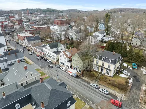 50 Market St, Amesbury, MA 01913