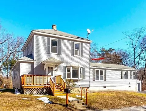 93 Whittemore St, Fitchburg, MA 01420