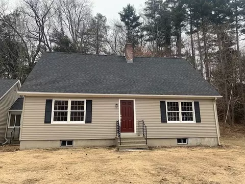 59 Strowbridge Rd, Northfield, MA 01360