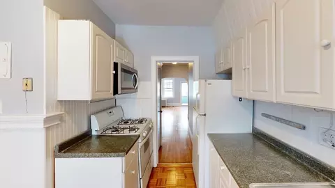 19 Hamilton Rd #2, Brookline, MA 02446 photo 10