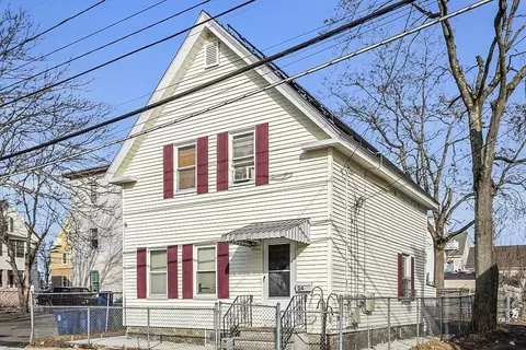 24 Newton St, Lawrence, MA 01843
