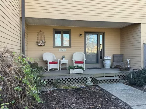 Exterior - 15 Appleton Cmn #15/7A, Franklin, MA 02038 photo 2 of 8