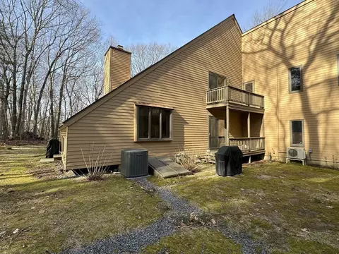 Exterior - 15 Appleton Cmn #15/7A, Franklin, MA 02038 photo 7 of 8