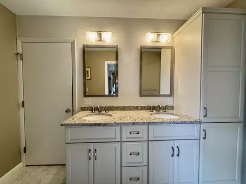 Bath - 15 Appleton Cmn #15/7A, Franklin, MA 02038 photo 3 of 4