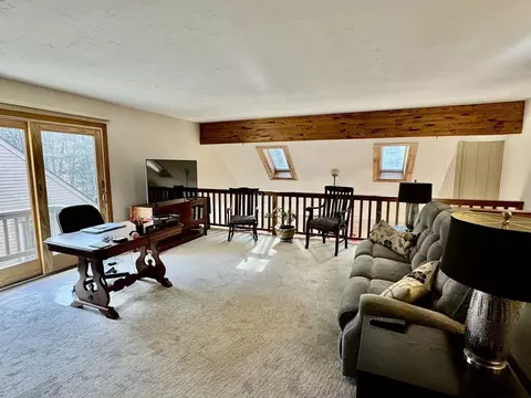 Living - 15 Appleton Cmn #15/7A, Franklin, MA 02038 photo 3 of 5
