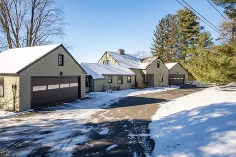7 Bittersweet Ln, Granby, MA 01033