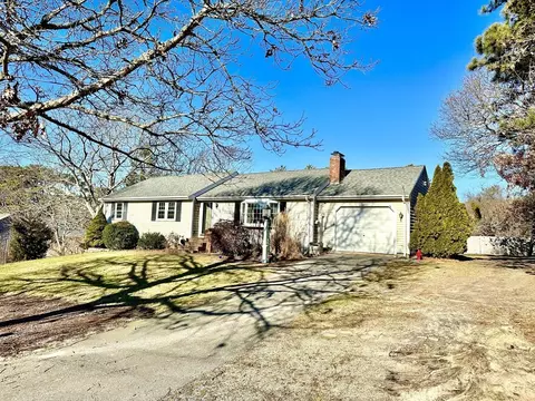 32 Joanna Dr, Yarmouth, MA 02664