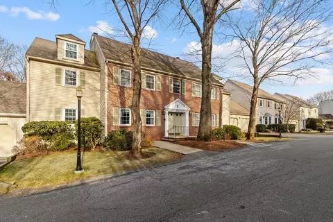 28 Valiant Way #28, Salem, MA 01970