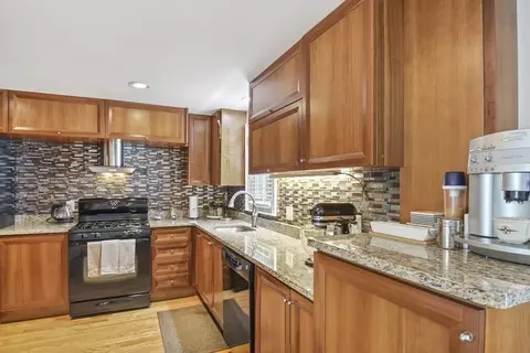 6 Fairview Ave # R, Swampscott, MA 01907
