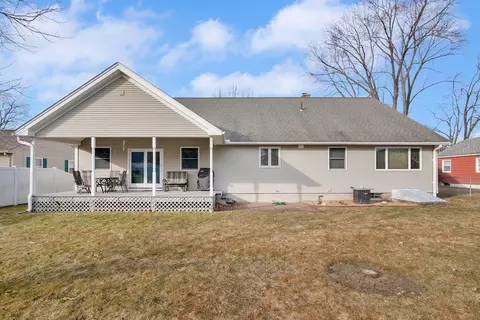 53 Barbara St, Chicopee, MA 01020 photo 2