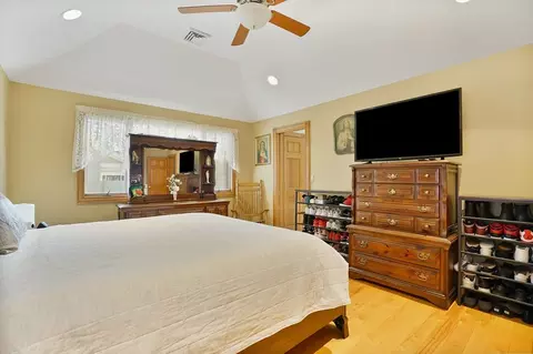53 Barbara St, Chicopee, MA 01020 photo 13