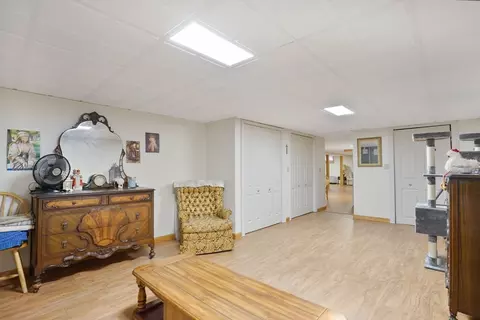 53 Barbara St, Chicopee, MA 01020 photo 21