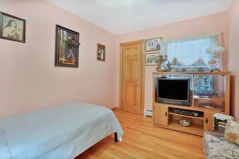 53 Barbara St, Chicopee, MA 01020 photo 17