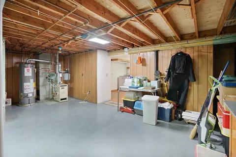 53 Barbara St, Chicopee, MA 01020 photo 25