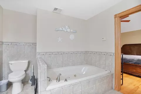 53 Barbara St, Chicopee, MA 01020 photo 15