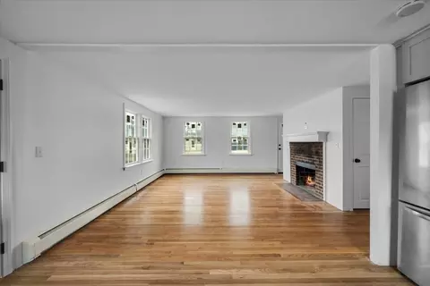 Living - 12 Maple Ter, Dennis, MA 02660 photo 2 of 4