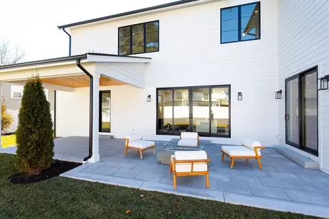 Exterior - 22 Defrancesco Cir, Needham, MA 02492 photo 3 of 4
