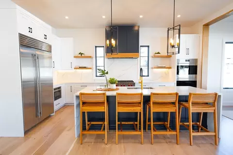 Kitchen - 22 Defrancesco Cir, Needham, MA 02492 photo 2 of 3