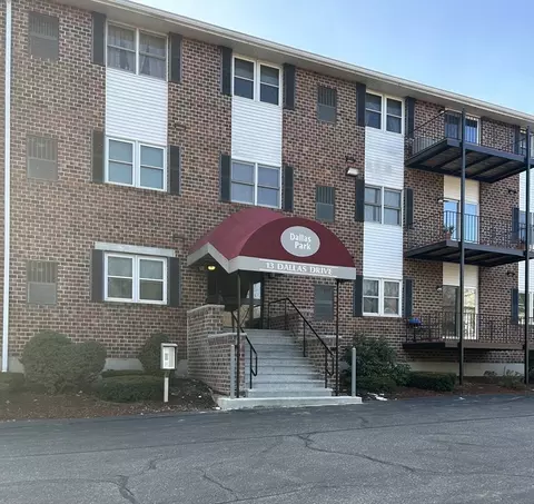 13 Dallas Dr #310, Dracut, MA 01826